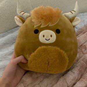 8in Cow Squishmellow good condition only 1 small stain